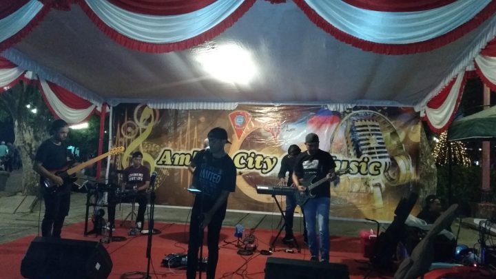 Virar Band Tampil Menarik di Panggung Harmoni Sudut kota Ambon