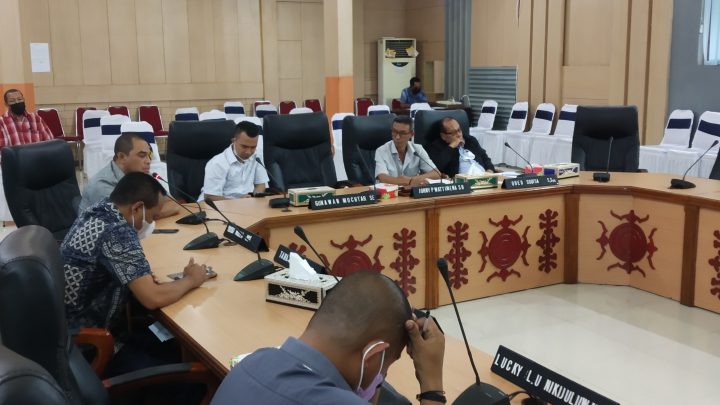 Kemacetan Tak Terkendali, Kadishub Ambon Diminta Mundur dari Jabatan