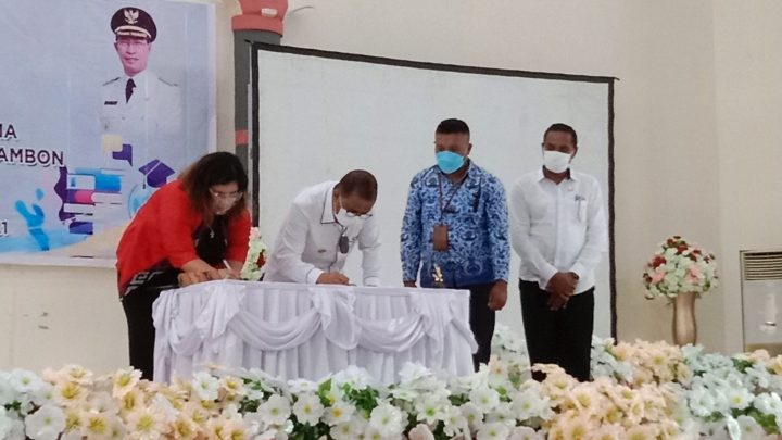 Albrasa Internasional Serahkan Sertifikat ISO ISO 9001:2015 dan ISO 21001:2018 ke 10 Sekolah di Ambon