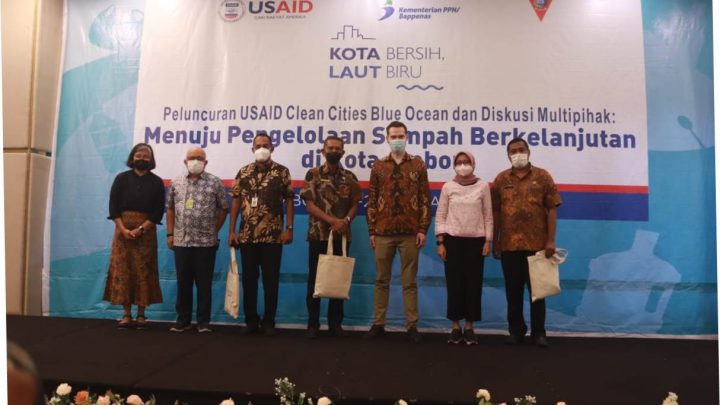 Kota Ambon yang Pertama Implementasi Program Kota Bersih Laut Biru