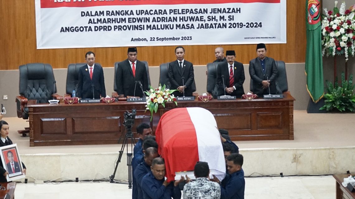 DPRD Maluku Gelar Paripurna Pelepasan Jenazah Edwin Huwae