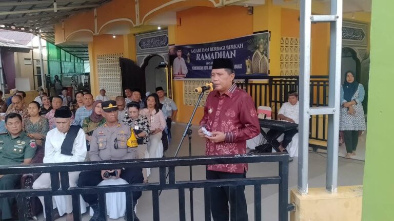 Pemkot Ambon Gelar Safari Ramadhan Pertama bersama Warga Waringin
