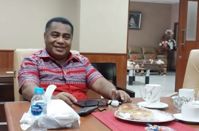 Ketua DPRD Maluku Minta Pemda Bantu Tekan Angka Kemiskinan