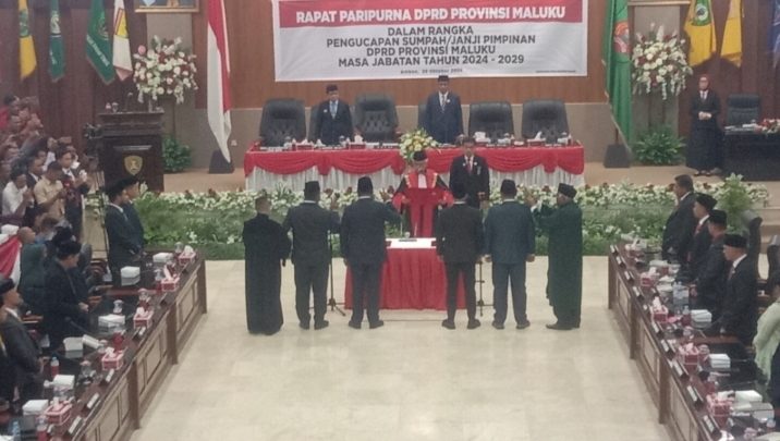 45 Aleg DPRD Maluku Periode 2024-2029 Resmi Dilantik