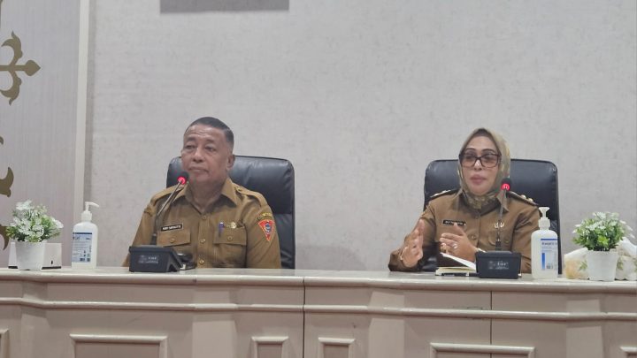 Perdana Pimpin Rapat TIPD, Wawali Tekankan Pentingnya Operasi pasar