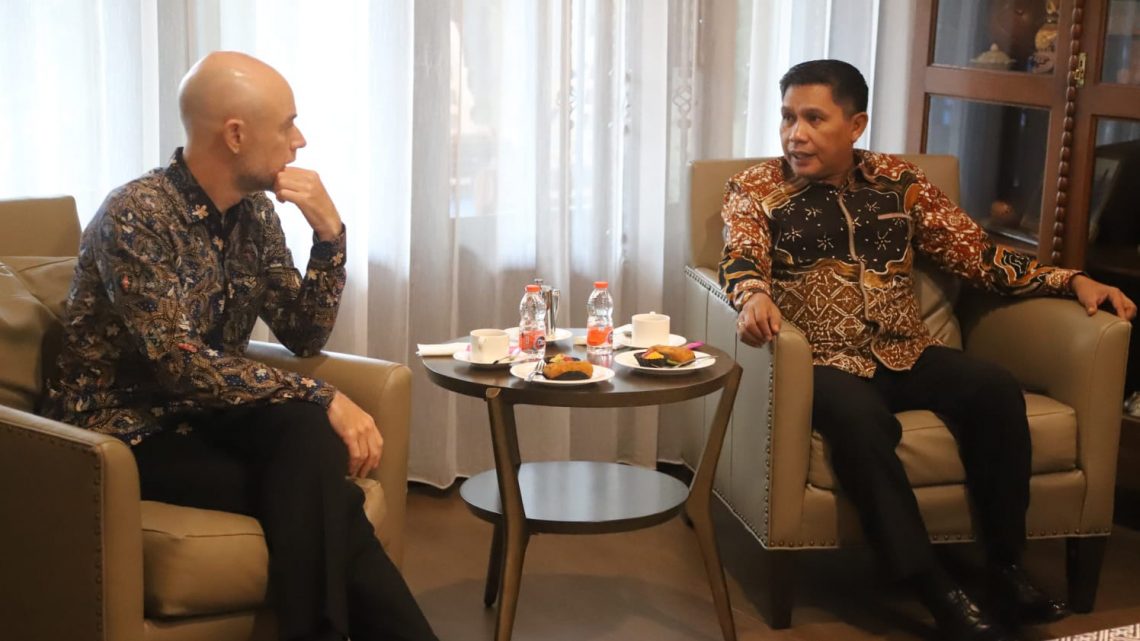 Walikota Temui Konjen Amerika Serikat di Surabaya