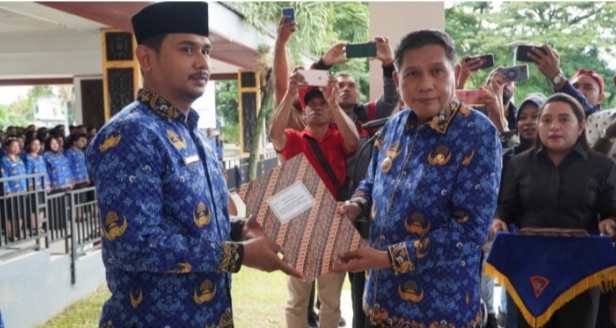 914 CPNS Pemkot Ambon Terima SK 