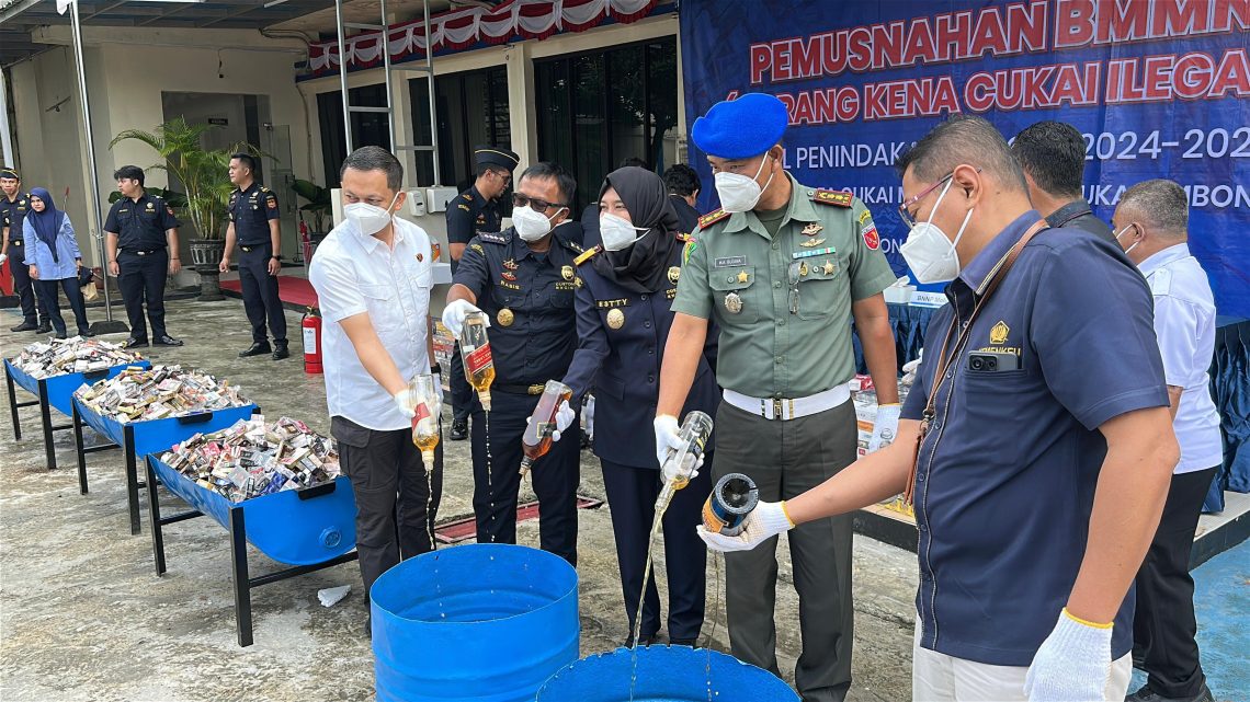 Bea Cukai Maluku Musnahkan Barang Kena Cukai Ilegal
