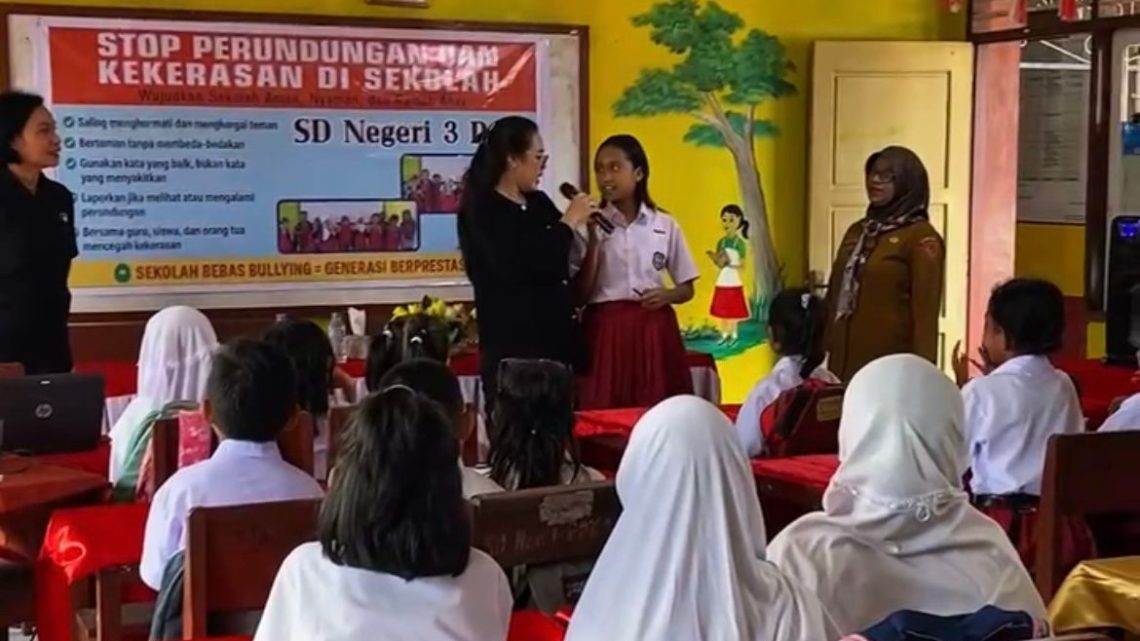 Polda Maluku Kunjungi SD 3 Poka, Sekaligus Mengajak ‘Stop Perundungan dan Kekerasan di Sekolah’ 