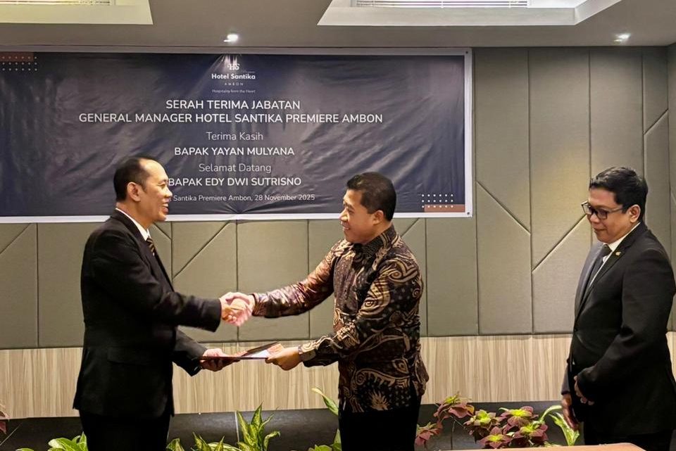 Jabatan GM Hotel Santika Ambon Diserahterimakan