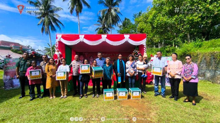 Wattimena Hadiri Safari Natal Pemkot Ambon