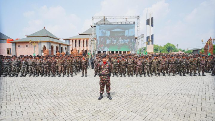 Kapolri Pimpin Apel Kebangsaan Banser, Perkuat Sinergi Pengamanan Natal 2025 dan Tahun Baru 2026