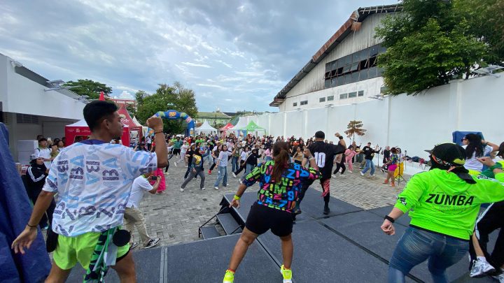 Zumba Marathon Akhir Tahun “With All ZIN Maluku” di Zest Hotel Ambon