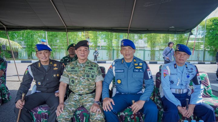 Danpomal dan Kadiskum Kodaeral IX Hadiri Upacara Gelar Operasi Gaktib dan Yustisi TNI TA.2026