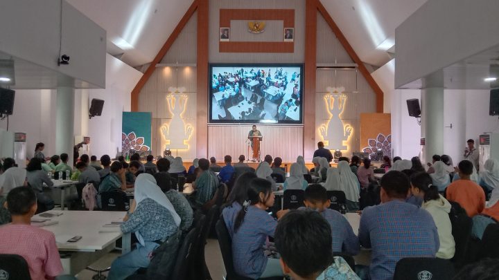 Ratusan Siswa SMA/SMK di Ambon Adu Kecerdasan Lewat Maxim Quiz English Brain Games
