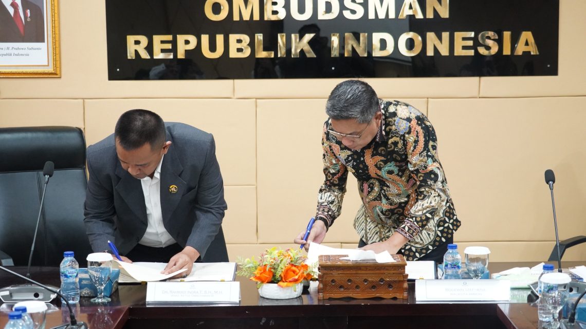 Pemkot Ambon- Ombudsman RI Teken Kerjasama Peningkatan Pelayanan Publik