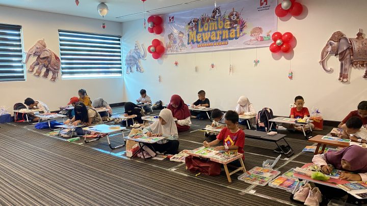 Zest Hotel Ambon Gelar Lomba Mewarnai Bareng Bernie