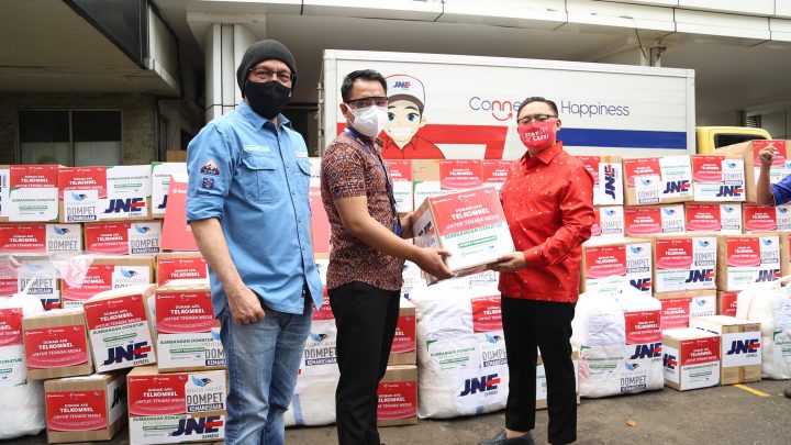 Jajaran Direksi Telkomsel Berdonasi untuk Tenaga Medis