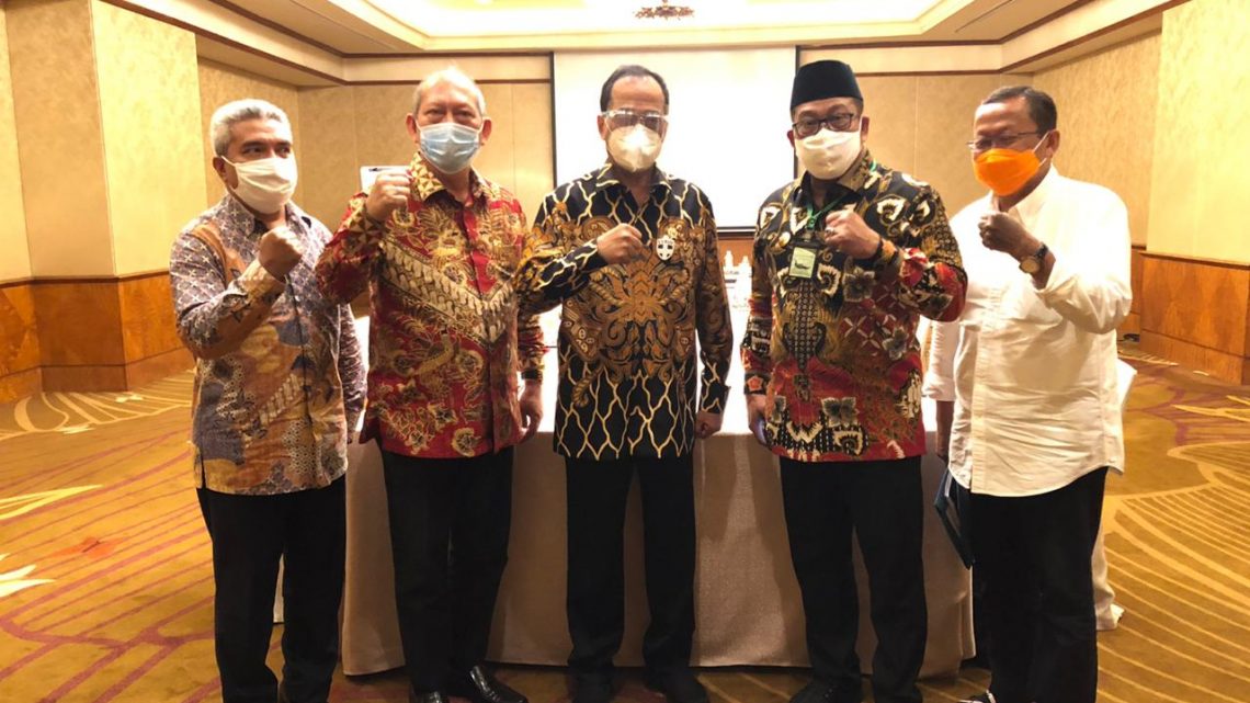 Gubernur Maluku Terima KMP Bahtera 02 dari Menhub