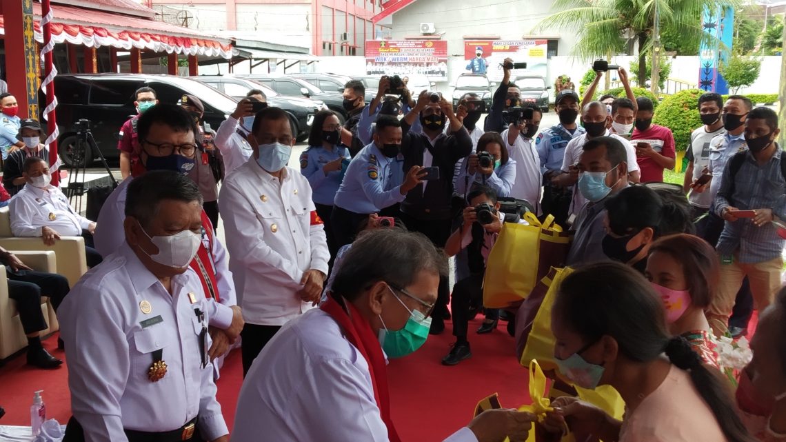 931 Keluarga Warga Binaan Lapas-Ambon Terima Paket Bantuan  Sembako