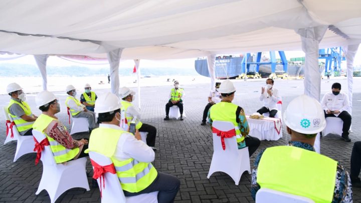 Kunjungi Pelabuhan Yos Sudarso, Presiden Berdialog dengan Pelaku Usaha Perikanan