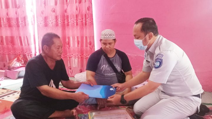 Jasa Raharja Cabang Maluku Serahkan Santunan Kecelakaan di Passo Kota Ambon