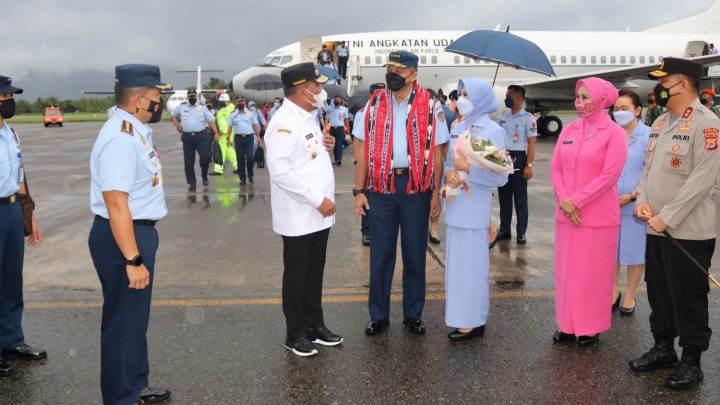 Kedatangan Kasau di Ambon, disambut Gubernur Maluku