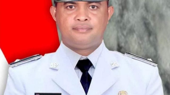 14 Juli, Murad Ismail dan Istri Dikukuhkan Sebagai Anak Adat Desa Lauran