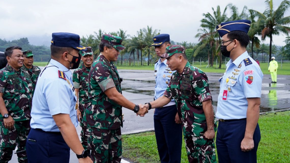 Pangdam Pattimura Sambut  Kunker Pangkogabwilhan III