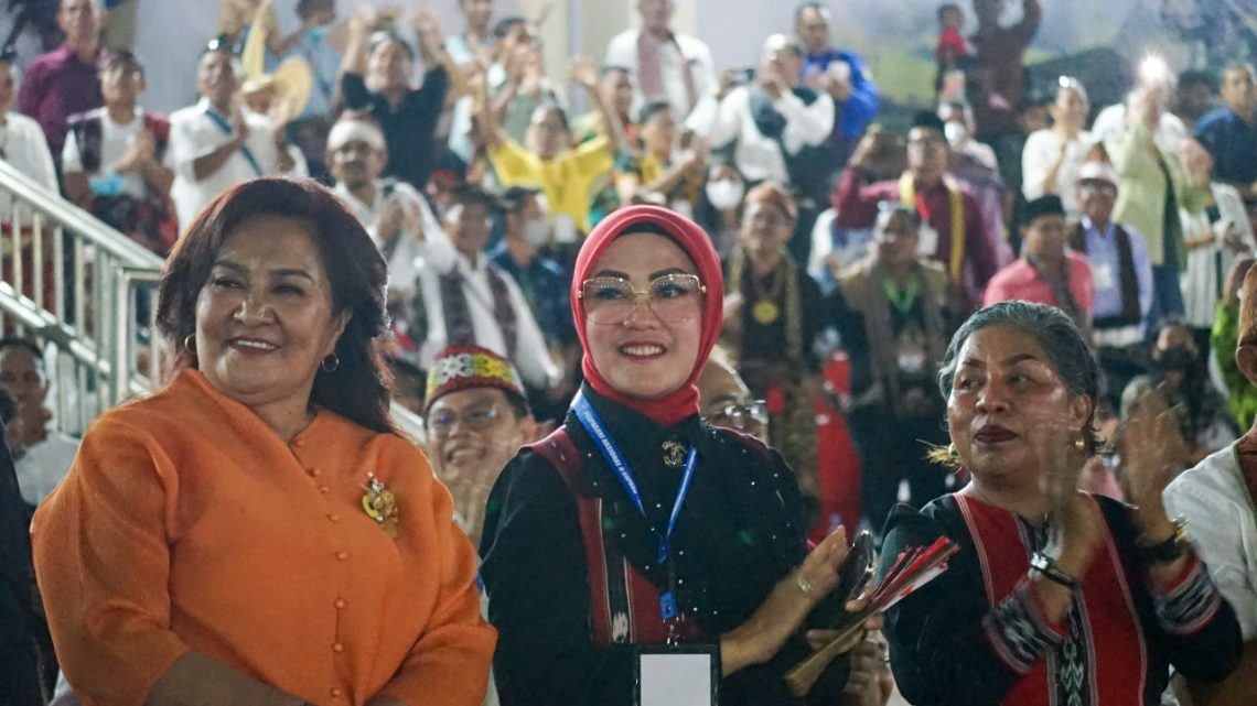 Widya MI Saksikan Langsung Lomba Pesparani Khatolik Nasional  di Kupang