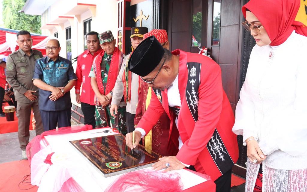Upu Latu Maluku resmikan Kantor Majelis Latupati Maluku & Hadiri Penganugerahan Gelar Adat Ina Latu Maluku