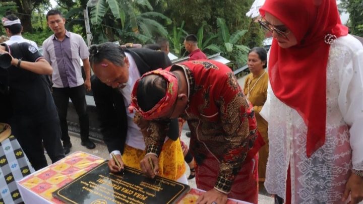 Gubernur Murad Ismail Resmikan Selesainya Renovasi Pura Siwa Stana Giri
