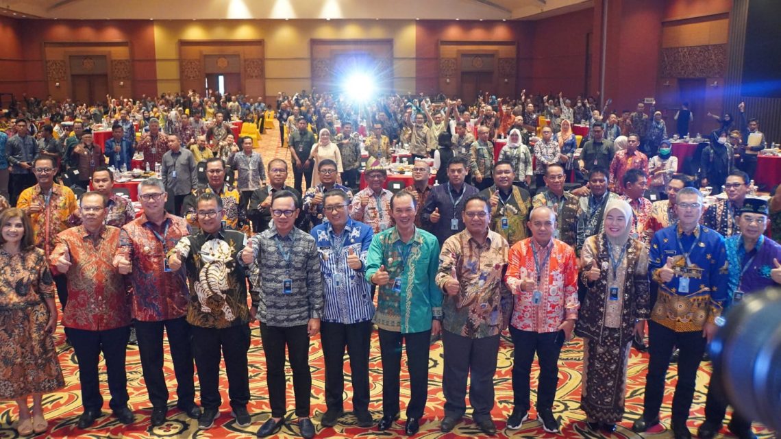 Sekkot Wakili Walikota Pimpin Delegasi Pemkot Ikut APEKSI di Palembang