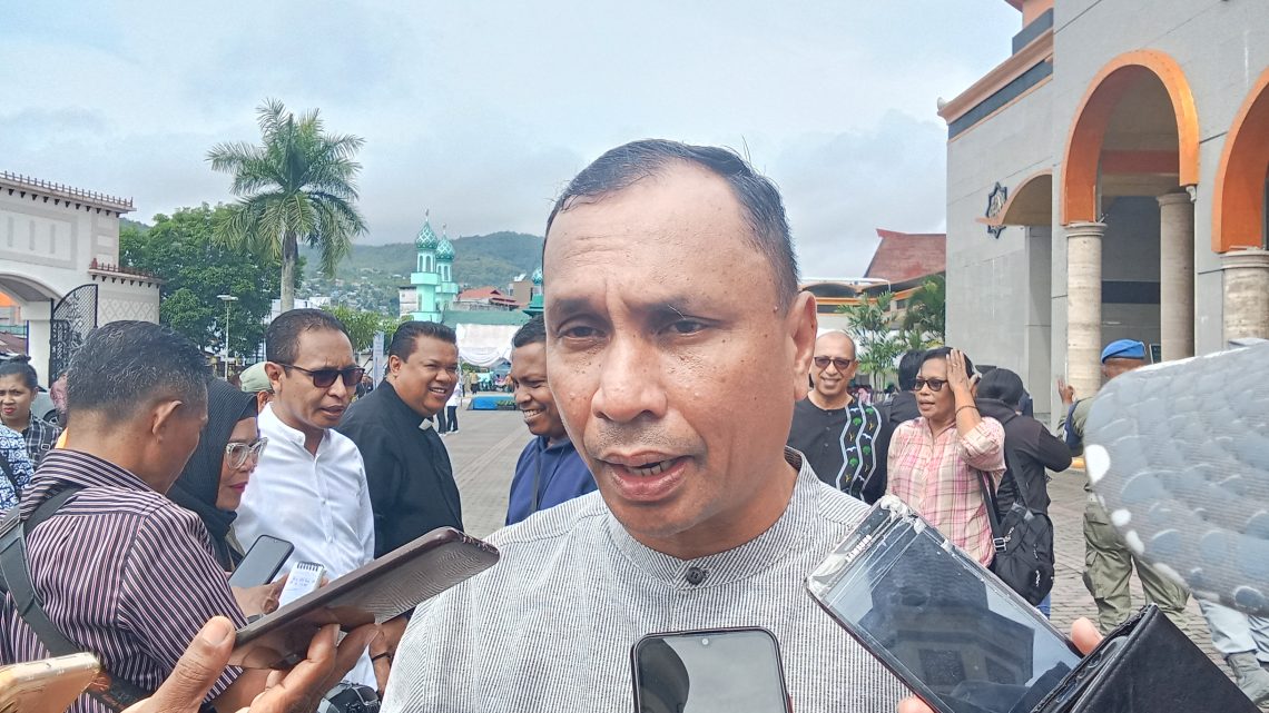 DPRD Maluku Ancam SMA Siwalima Untuk Tes Ulang Jika Terima Siswa Lampaui Kuota
