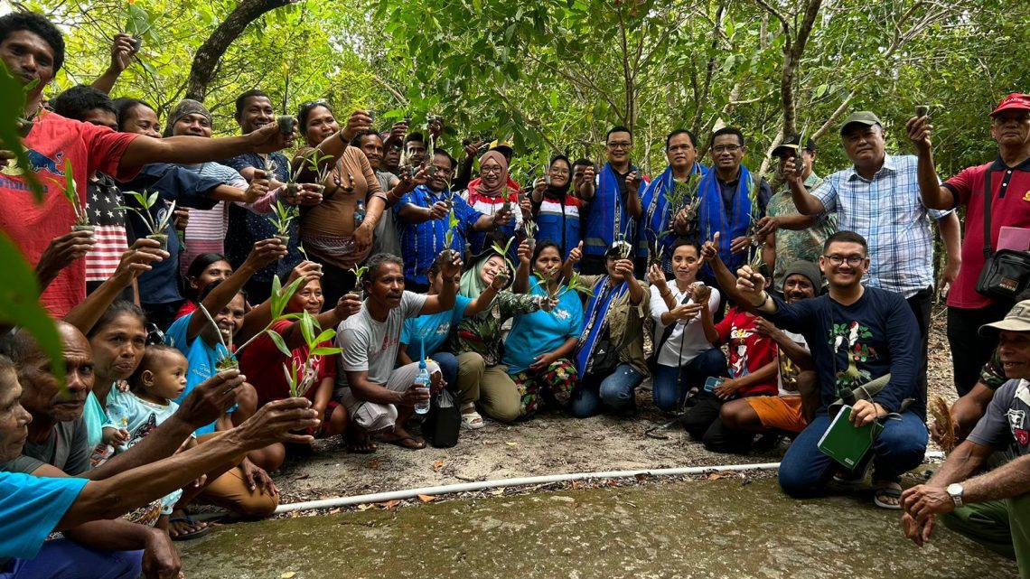 Pertamina Patra Niaga Regional Papua Maluku Tanam Anggrek Larat di desa Adaut- KKT
