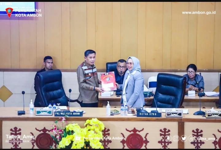 DPRD Kota Ambon Beri Rekomendasi LKPJ Walikota