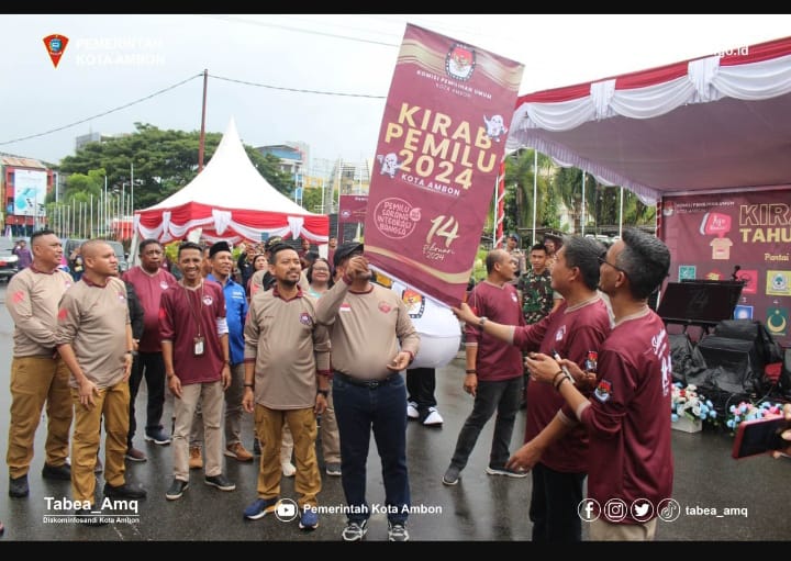 Kirab Pemilu 2024 Tiba di Ambon, Wattimena: Edukasi bagi Masyarakat