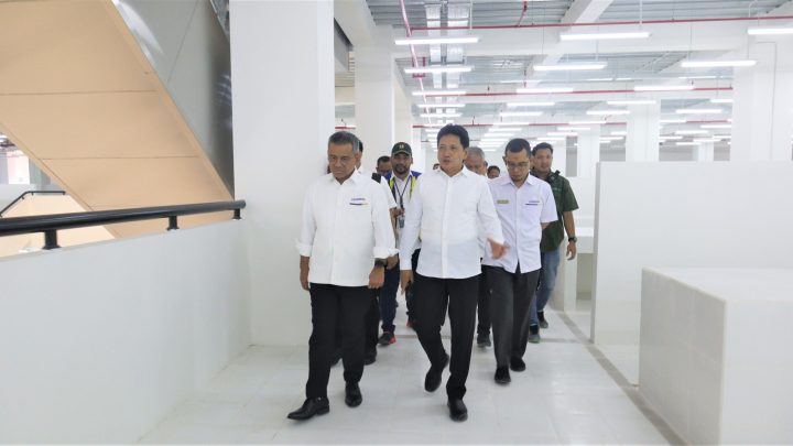 Wakil Menteri Keuangan Tinjau Hasil Pembangunan Pasar Mardika