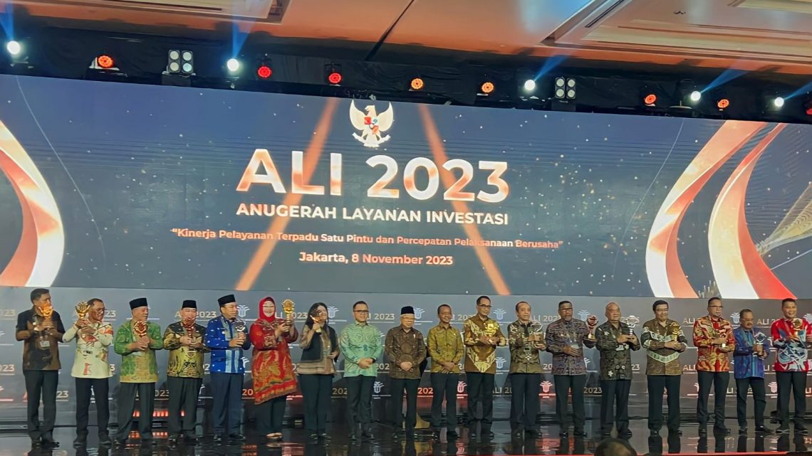 Luar Biasa, Maluku Raih Peringkat III Anugerah Layanan Investasi