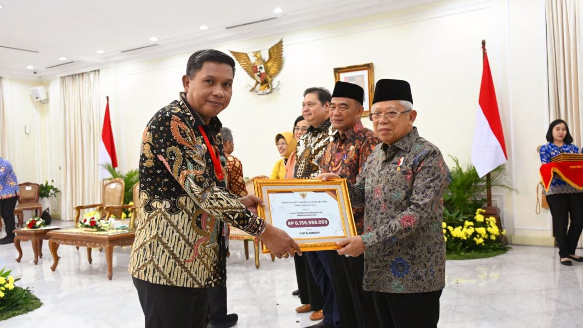 Pemkot Ambon Terima Penghargaan Alokasi Insentif Fiskal
