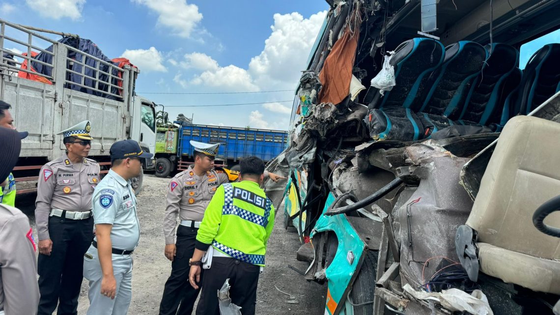 Jasa Raharja Jamin Seluruh Korban Tabrakan di Jalan Raya Pantura, Gresik