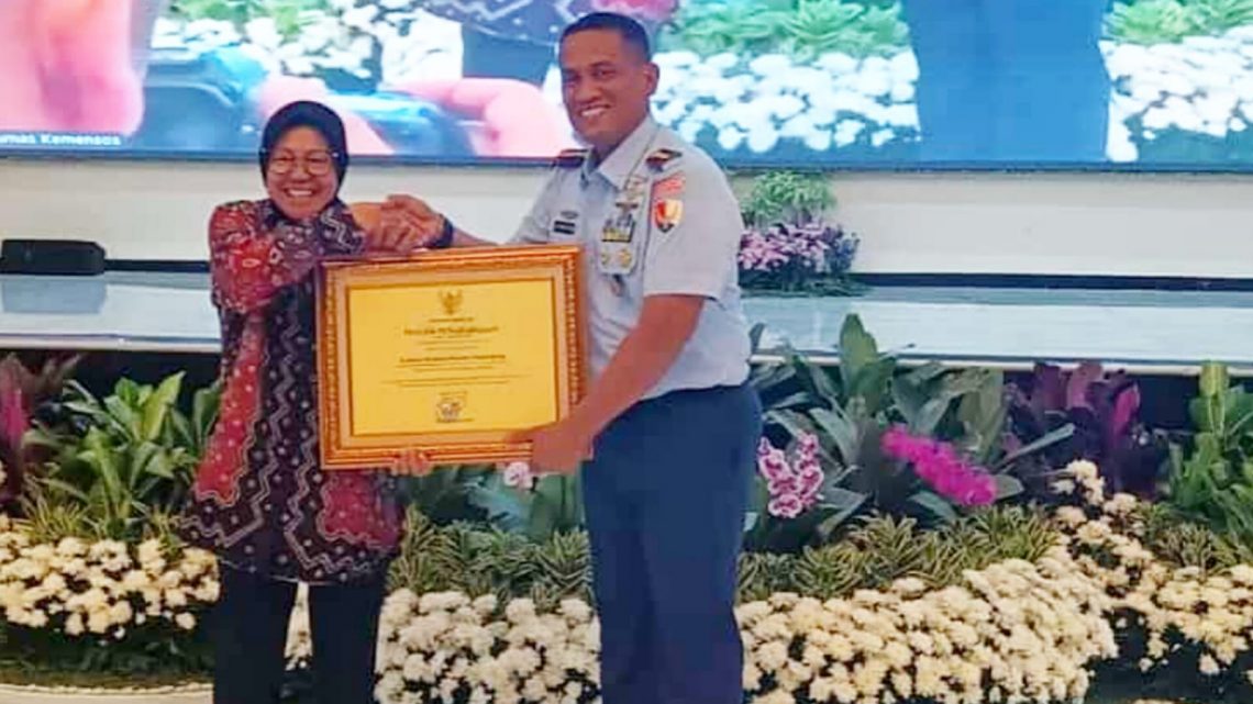 Danlanud Pattimura Ambon Terima Penghargaan dari Mensos RI