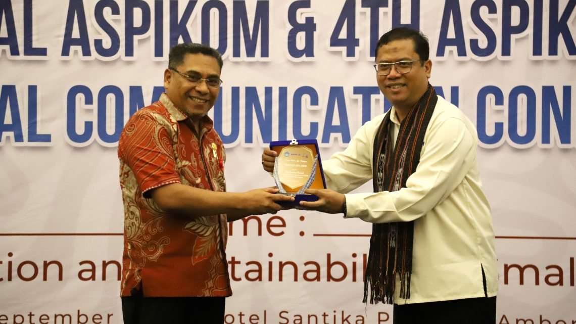 Wakili Pj Walikota Ambon, Lekransi Opening Speech di Rakornas dan Konfrensi Internasional Aspikom