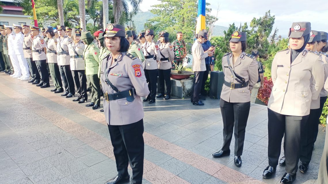 Polwan Polda Maluku dipercayakan menjadi Panitia Peringatan Hari Pahlawan Martha Christina Tijahahu ke-207,