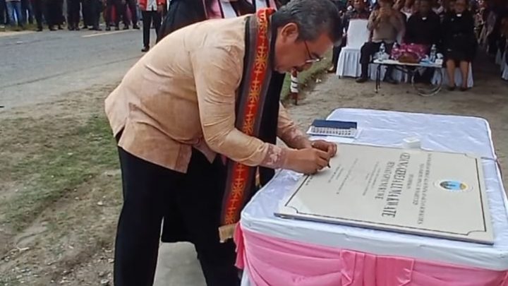 Gubernur Maluku Resmikan Gedung Gereja Luma Kwate,Nuruwe-SBB