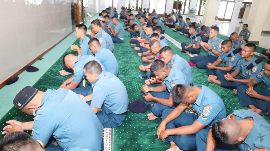 Kenang Hari Bhakti Hiu Kencana, Lantamal IX Gelar Doa Bersama