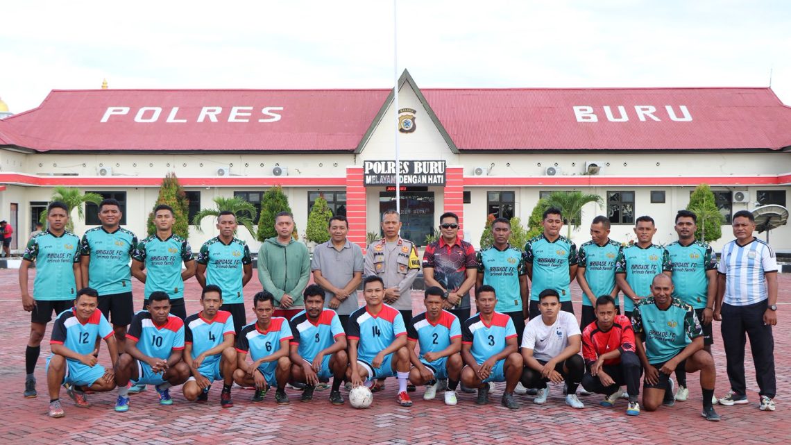 Tim Futsal Sat Brimob Kompi 3 Batalyon A Pelopor Polda Maluku Tumbangkan Tim Futsal Gabungan Polsek 