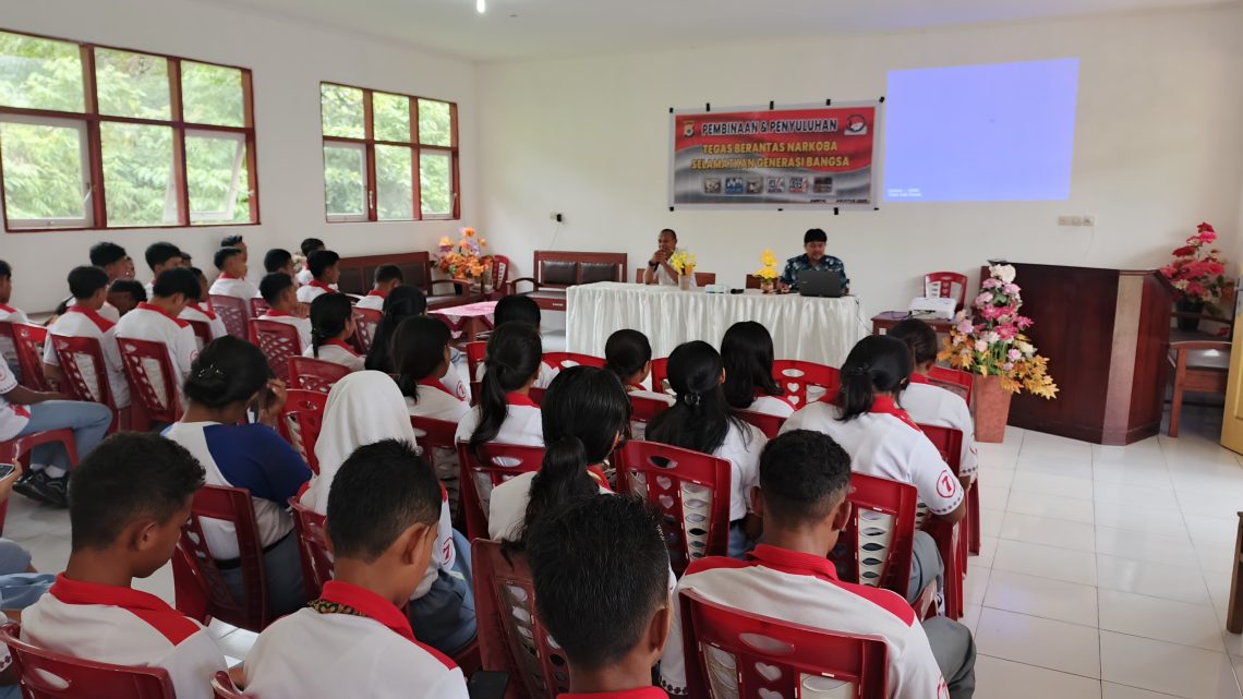 Cegah Narkoba Sejak Dini, Polda Maluku Edukasi Pelajar SMA Negeri 7 Ambon