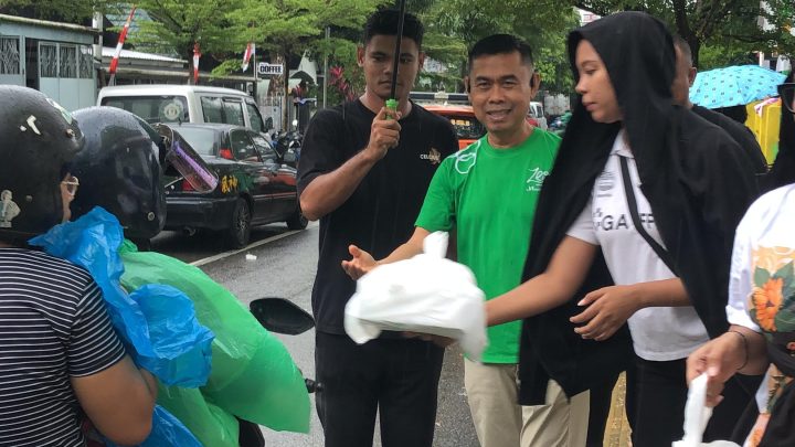 Zest Hotel Ambon Berbagi dan Bersinergi Sambut Hari Kemerdekaan RI ke-80