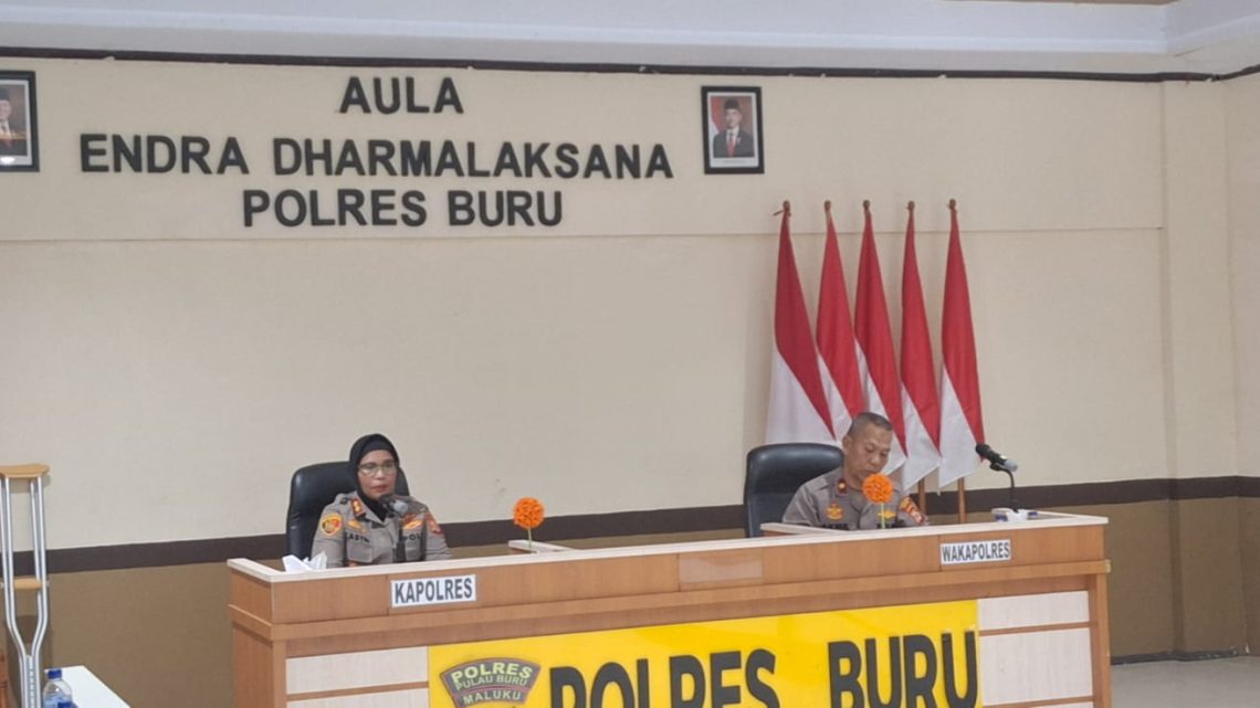 Kapolres Buru Pimpin Anev dan Pembinaan Manajerial Rutin di Aula Endah Dharmalaksana